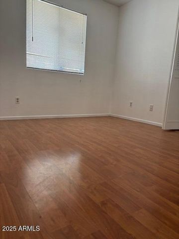 1329 W KIOWA Avenue, Mesa, AZ 85202