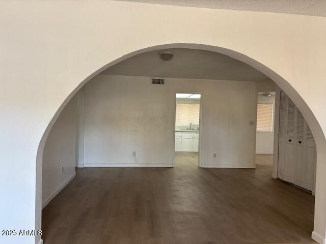 1329 W KIOWA Avenue, Mesa, AZ 85202