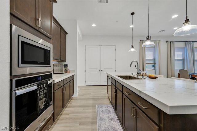 111 Ibiza Lake Drive, Henderson, NV 89011