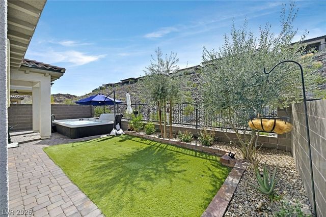 111 Ibiza Lake Drive, Henderson, NV 89011