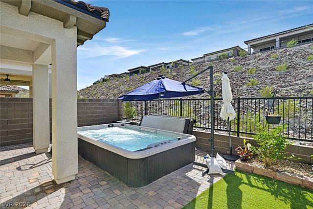 111 Ibiza Lake Drive, Henderson, NV 89011