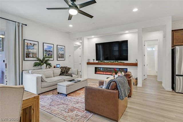 111 Ibiza Lake Drive, Henderson, NV 89011