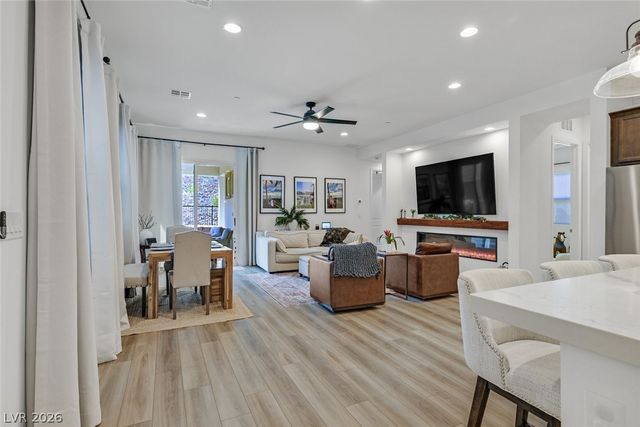 111 Ibiza Lake Drive, Henderson, NV 89011