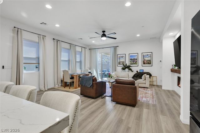 111 Ibiza Lake Drive, Henderson, NV 89011