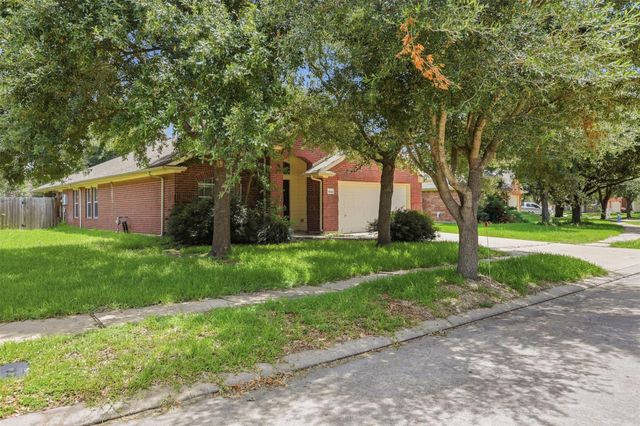 9618 Red Rugosa Drive, Houston, TX 77095