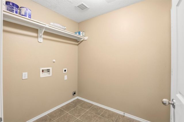 9618 Red Rugosa Drive, Houston, TX 77095
