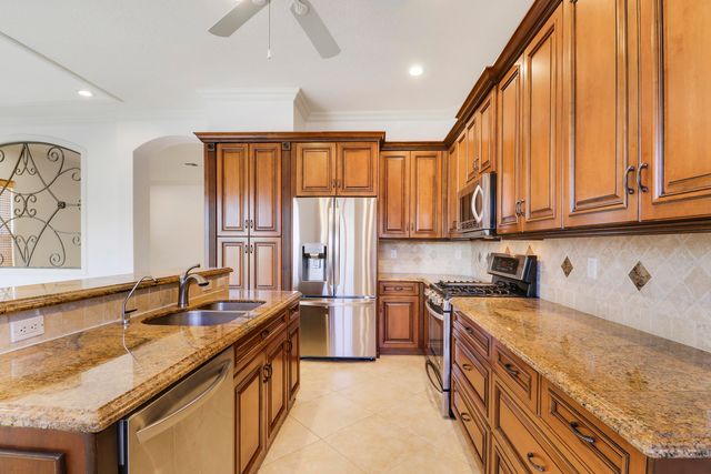 330 NW Shoreview Drive, Port St. Lucie, Port St Lucie, FL 34986