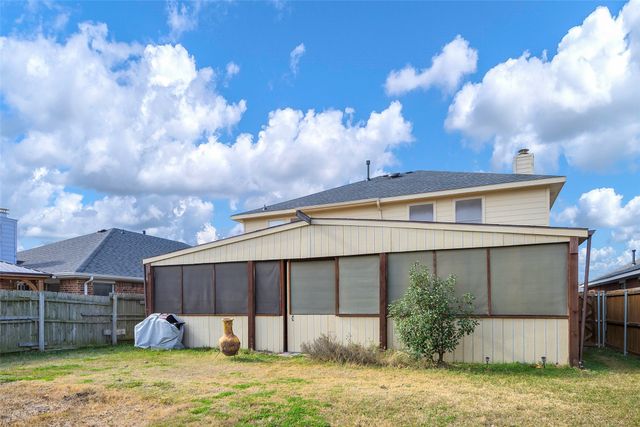 104 Lakefront Drive, Wylie, TX 75098