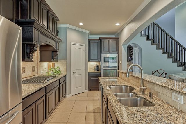 10714 Sir Alex Drive, Tomball, TX 77375
