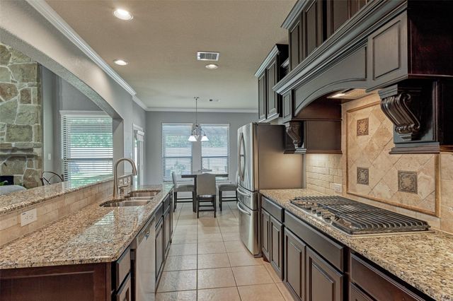 10714 Sir Alex Drive, Tomball, TX 77375