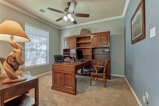 10714 Sir Alex Drive, Tomball, TX 77375