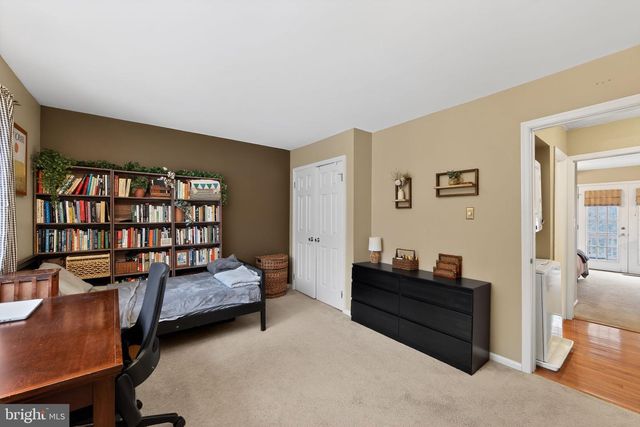 46 RAMPART DR, Chesterbrook, PA 19087