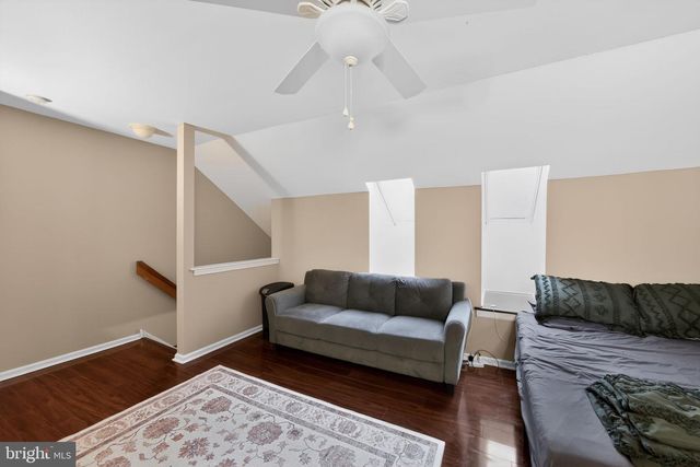 46 RAMPART DR, Chesterbrook, PA 19087