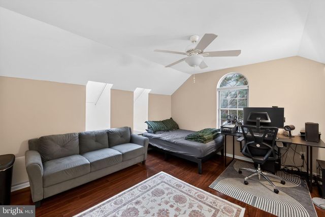 46 RAMPART DR, Chesterbrook, PA 19087