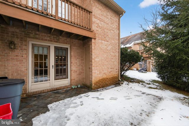 46 RAMPART DR, Chesterbrook, PA 19087