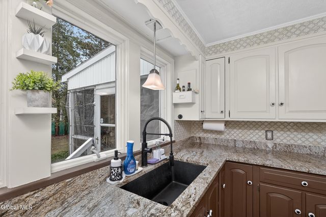 1549 Wyoming Avenue, Niskayuna, NY 12309