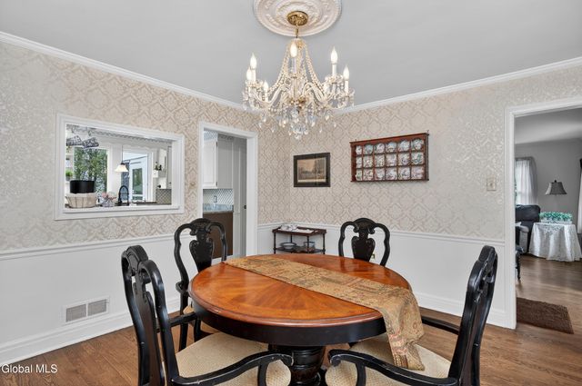 1549 Wyoming Avenue, Niskayuna, NY 12309