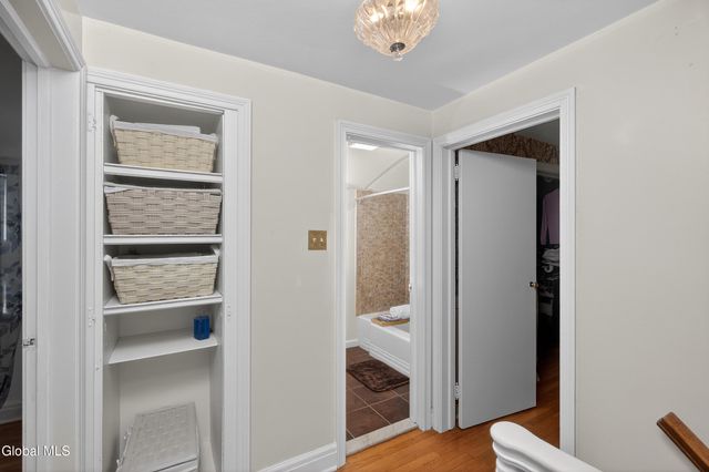 1549 Wyoming Avenue, Niskayuna, NY 12309