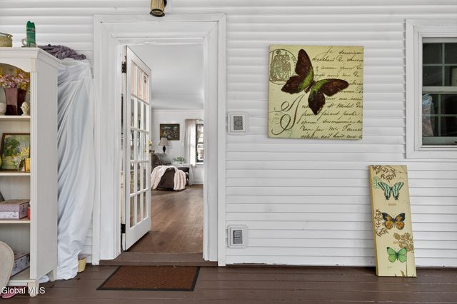 1549 Wyoming Avenue, Niskayuna, NY 12309