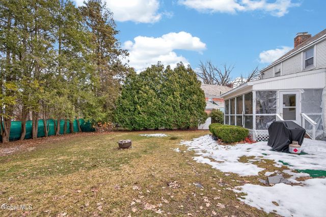 1549 Wyoming Avenue, Niskayuna, NY 12309