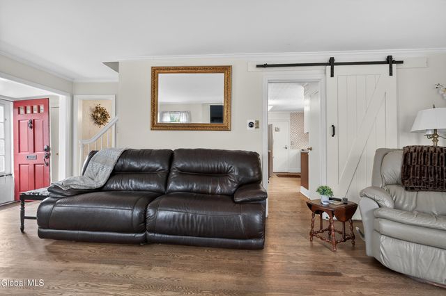 1549 Wyoming Avenue, Niskayuna, NY 12309