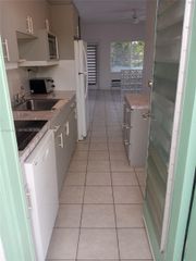 6490 Collins Avenue 18, Miami Beach, FL 33141
