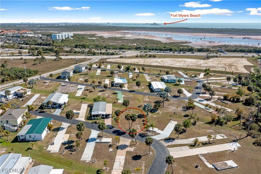 13671 Ovenbird DR, Fort Myers, FL 33908