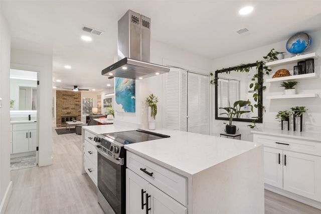 10635 Stone Canyon Road 19, Dallas, TX 75230
