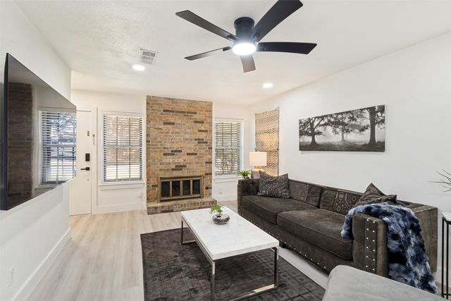 10635 Stone Canyon Road 19, Dallas, TX 75230