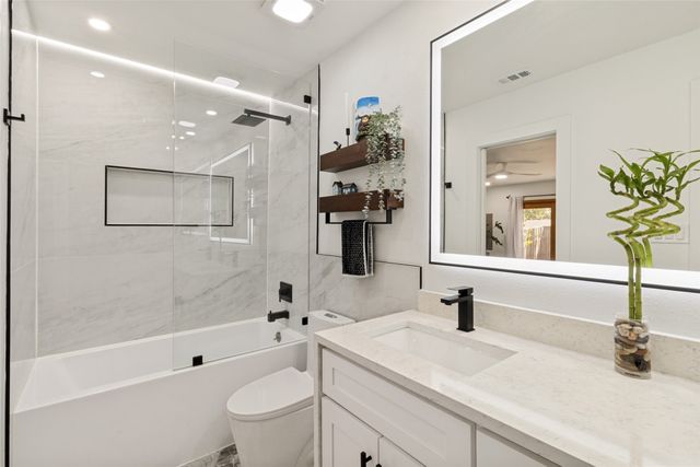 10635 Stone Canyon Road 19, Dallas, TX 75230