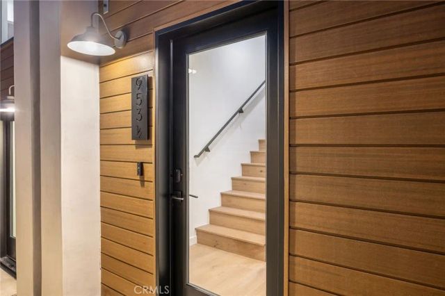 953 Everett Street, Los Angeles, CA 90026