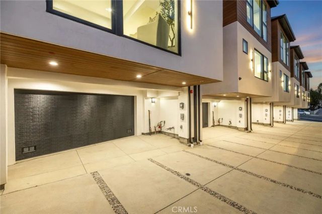 953 Everett Street, Los Angeles, CA 90026