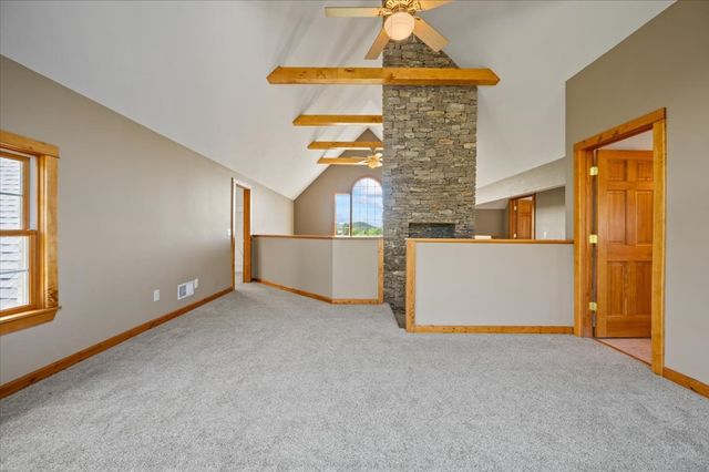 216 Old Wolf Hill Rd, Bethpage, TN 37022