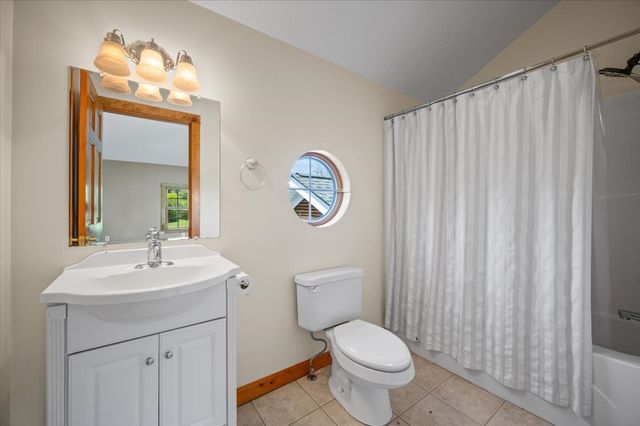 216 Old Wolf Hill Rd, Bethpage, TN 37022