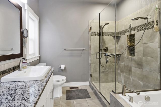 1333 Bradley Meadows Court, Lynden, WA 98264