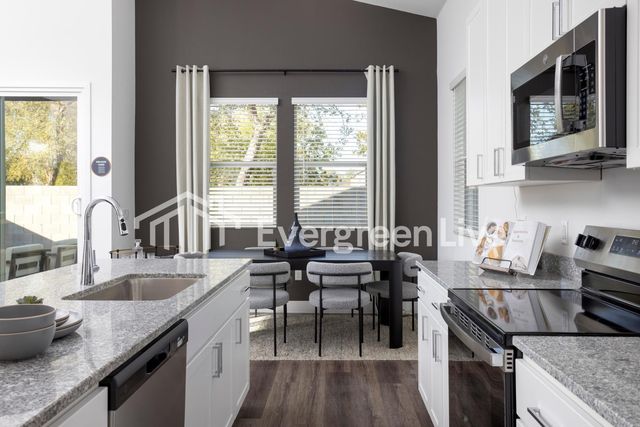 9117 N 181st Avenue Unit 86, Waddell, AZ 85355