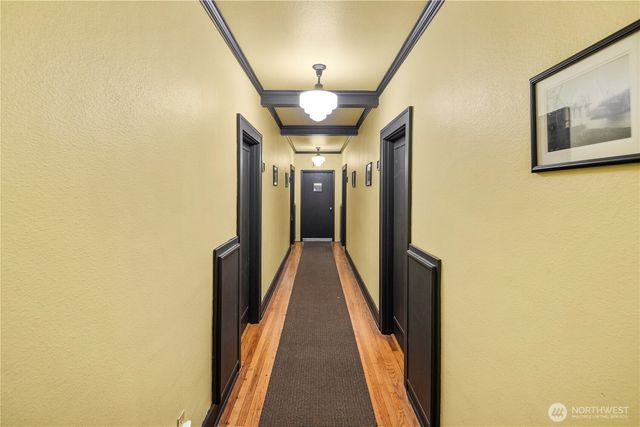 905 NE 43rd Avenue #110, Seattle, WA 98105