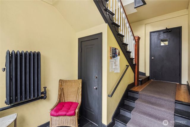 905 NE 43rd Avenue #110, Seattle, WA 98105