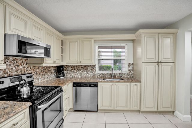12215 Royal Palm Boulevard 4q, Coral Springs, FL 33065