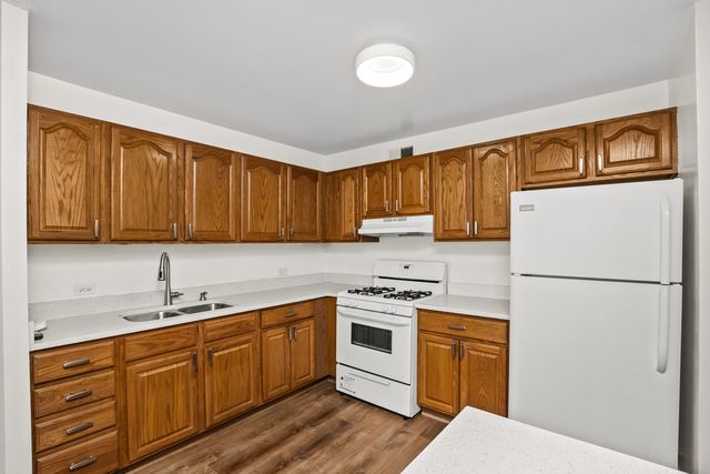 6700 S South Shore Drive 2J, Chicago, IL 60649