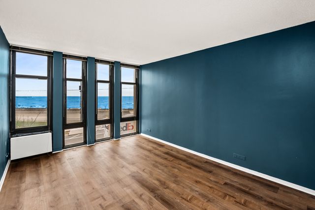 6700 S South Shore Drive 2J, Chicago, IL 60649