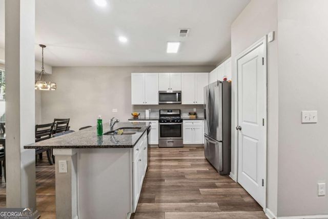 1062 Valley Rock Drive, Lithonia, GA 30058