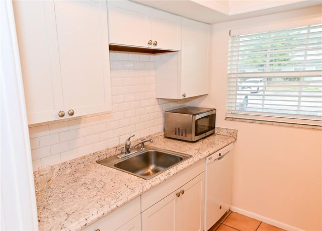 1433 S BELCHER ROAD E4, Clearwater, FL 33764