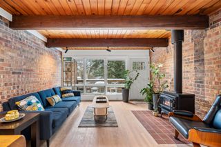 67 Fox Hill Rd Apt 6, Stowe, VT 05672