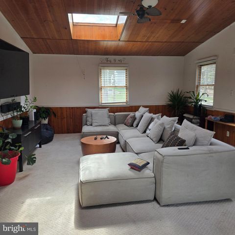 1113 E PATUXENT DR, La Plata, MD 20646