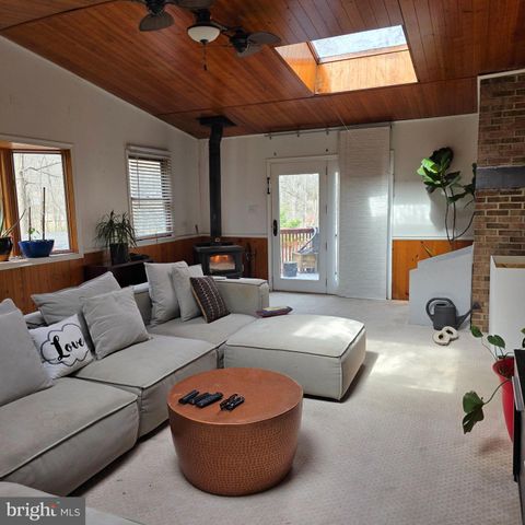 1113 E PATUXENT DR, La Plata, MD 20646