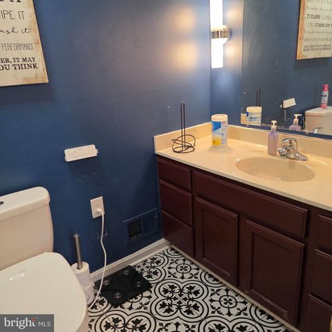 1113 E PATUXENT DR, La Plata, MD 20646