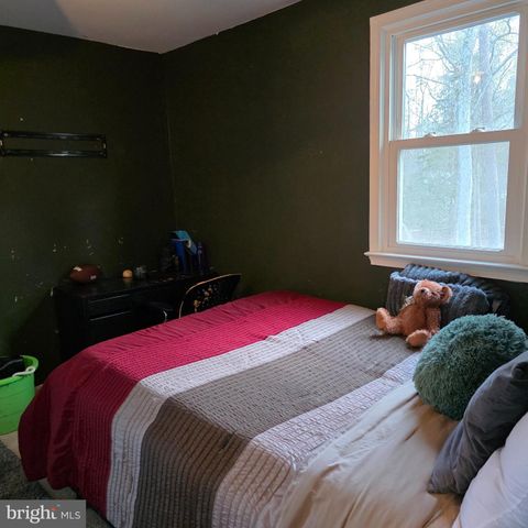 1113 E PATUXENT DR, La Plata, MD 20646