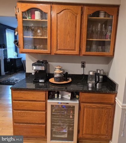 1113 E PATUXENT DR, La Plata, MD 20646