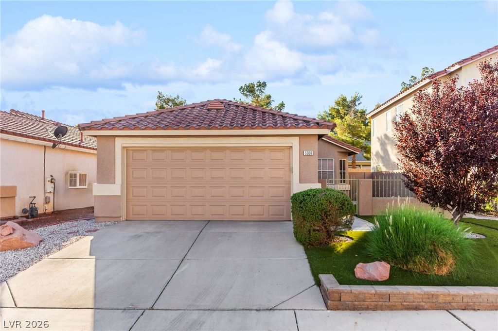 5909 Silver Heights Street, Las Vegas, NV 89130 — exterior
